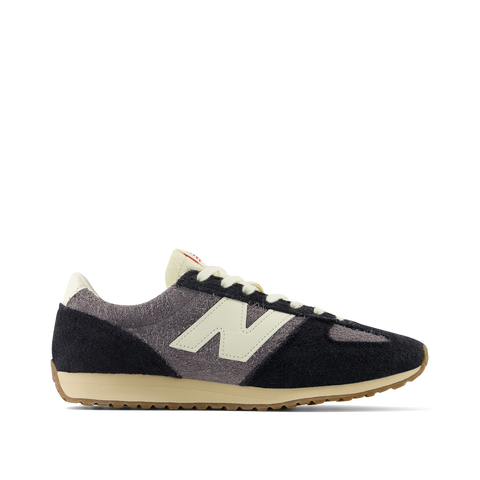 471 - Castlerock Black